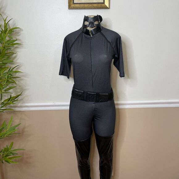 Secret Wishes Batman: The Dark Knight Trilogy Adult Catwoman Dress-Up Costume - Picture 1 of 6